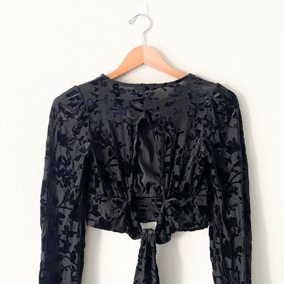 Forever 21 Holiday Velvet Cropped Top Tied - Picture 5 of 5